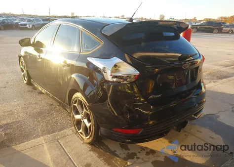 2016 Ford Focus St from USA, damaged, VIN 1FADP3L99GL361279